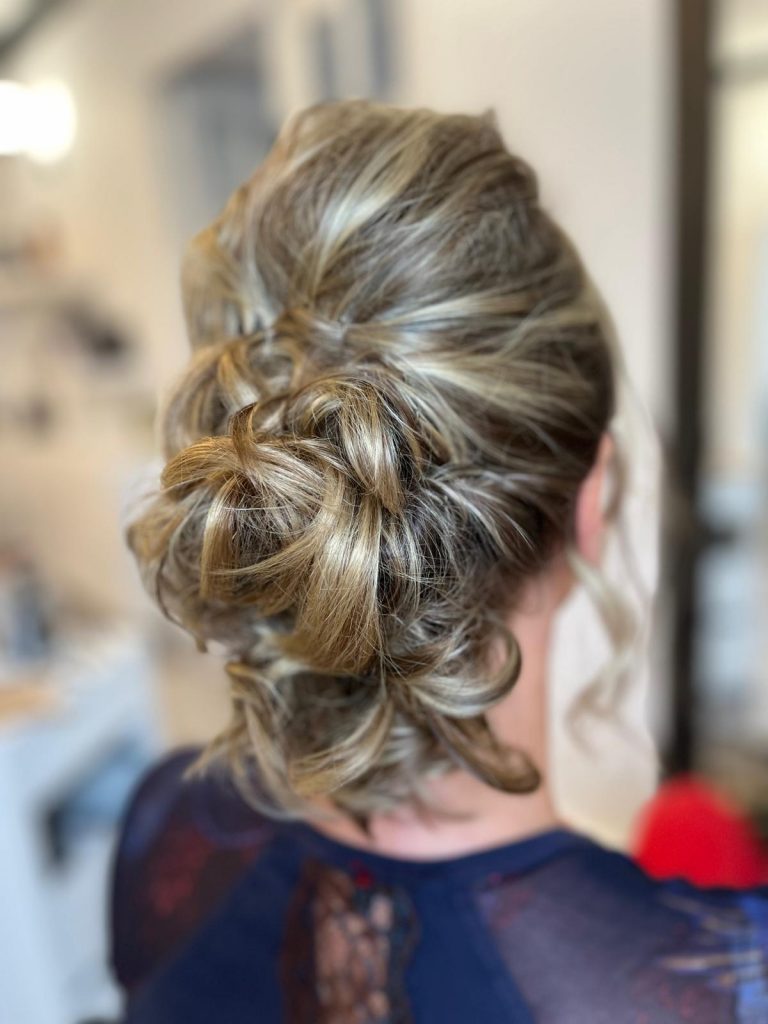 coiffeur mariage salon de coiffure prestations mariage, fêtes, chignons 94